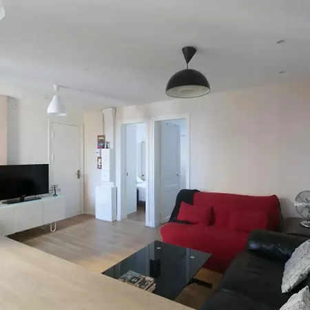 Beautiful Large Flat, 15min From Paris Center